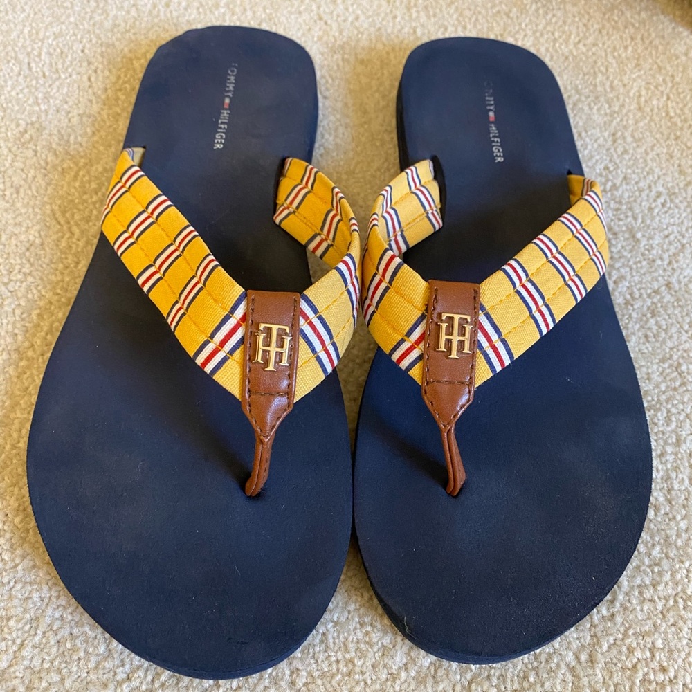 Tommy Hilfiger flip flops